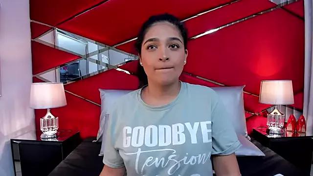 Freechat AdeleGray on StripChat