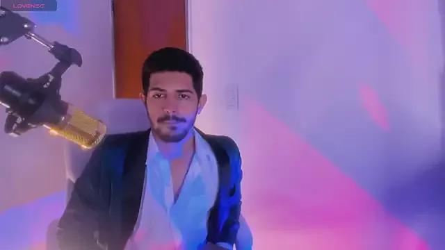 AlejandroStormm on StripChat 