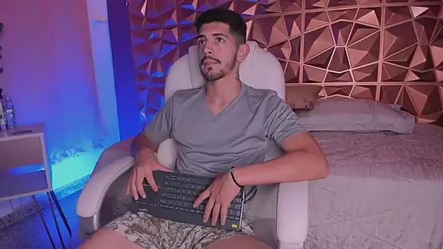 AlejandroStormm on StripChat 