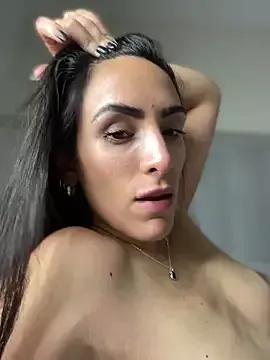 Freechat alessandra-a on StripChat