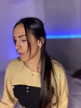 Freechat alessandra-a on StripChat