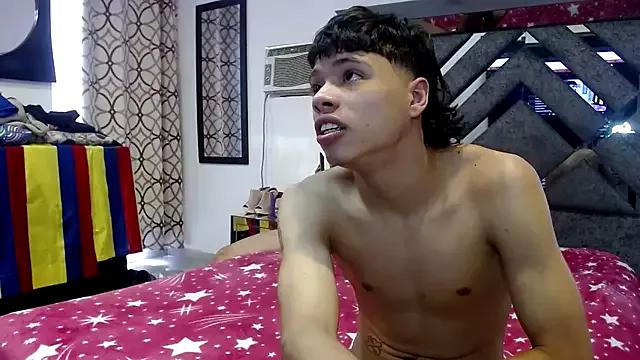 Freechat AllenBangss on StripChat