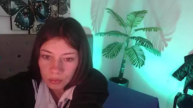 AnnaliOlsenX on StripChat 