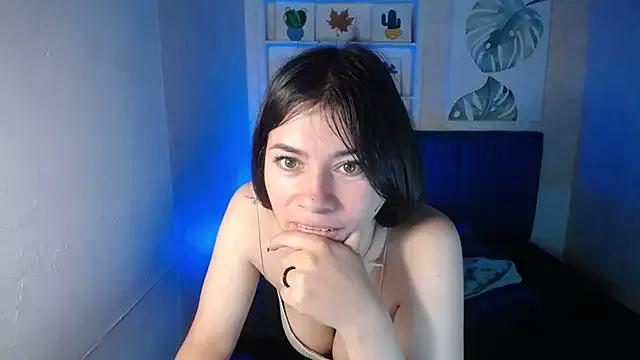 AnnaliOlsenX on StripChat 