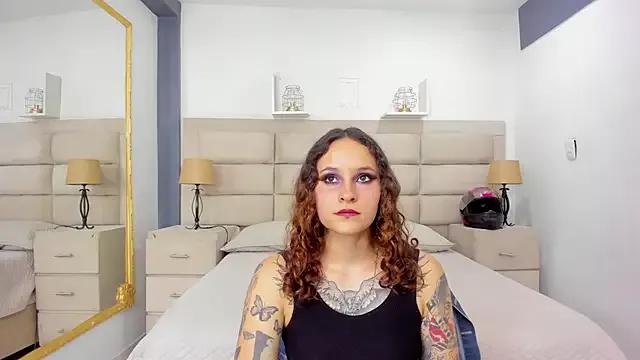 AnnyThompson_ on StripChat 