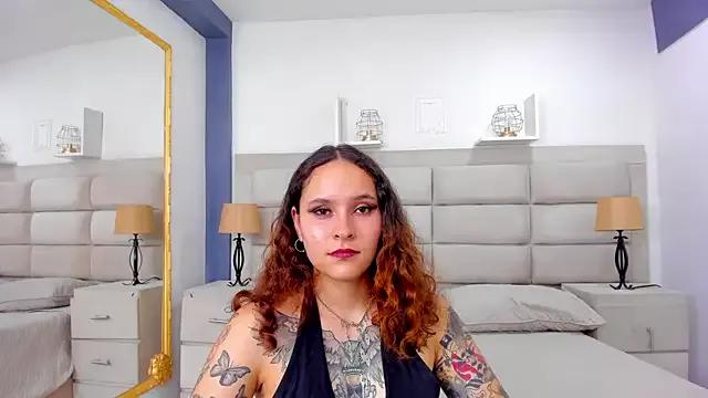 AnnyThompson_ on StripChat 
