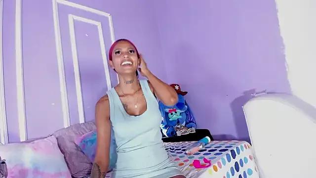 Antonellasmith00 on StripChat 