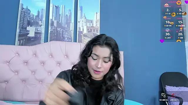 Applehot_LRR on StripChat 