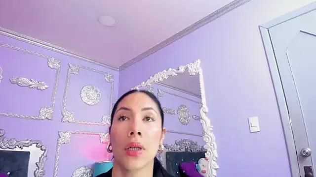 Freechat ArianaReynoldss on StripChat