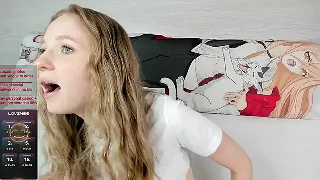 b4by_Emilia on StripChat 