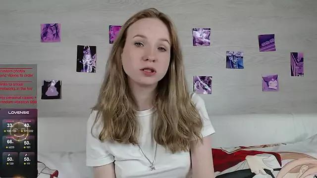 b4by_Emilia on StripChat 