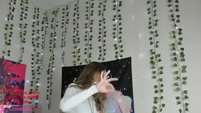 b4by_Emilia on StripChat 