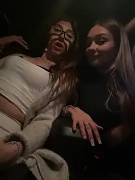 Sexy Badlills201 wants you to fuck their body now badlills201 from StripChat