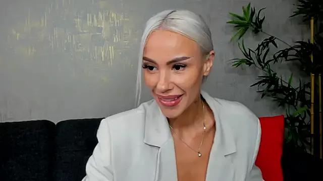 Bailey_Rush on StripChat 