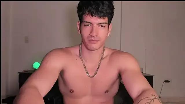 bbbeachboy on StripChat 