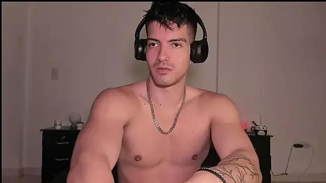 bbbeachboy on StripChat 
