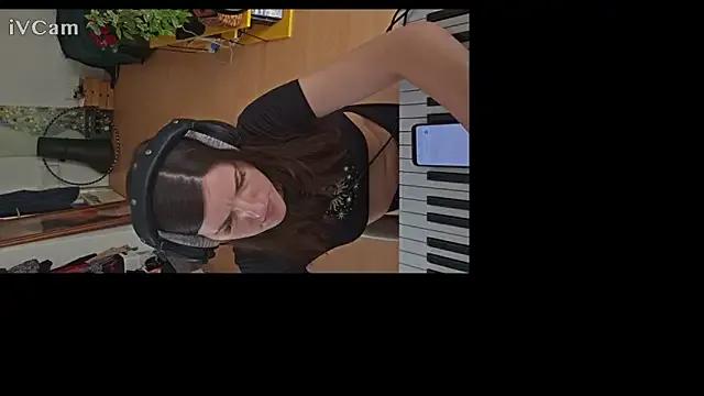 Freechat BelleFelicitas on StripChat