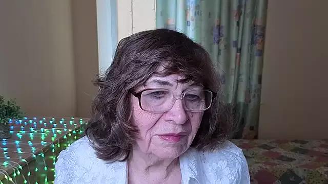 Betty_Brick on StripChat 