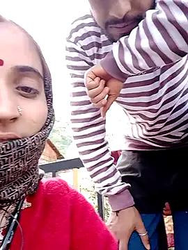 Group bold-couple on StripChat