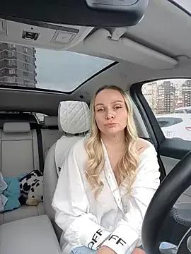 Freechat Bondgirl_013 on StripChat