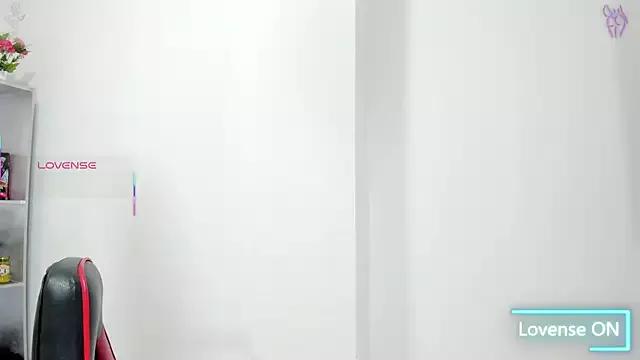 Bonniie_22 on StripChat 