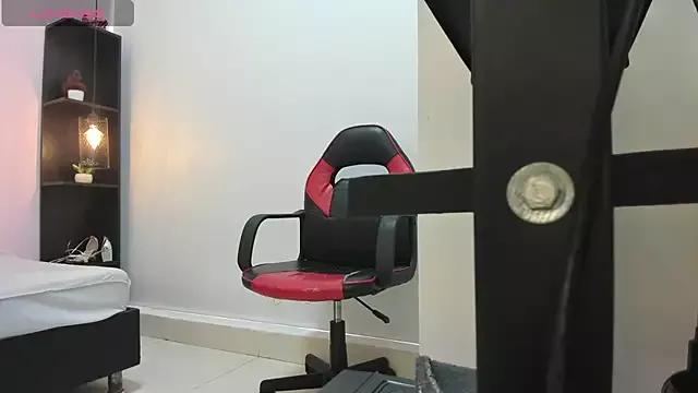 Bonniie_22 on StripChat 