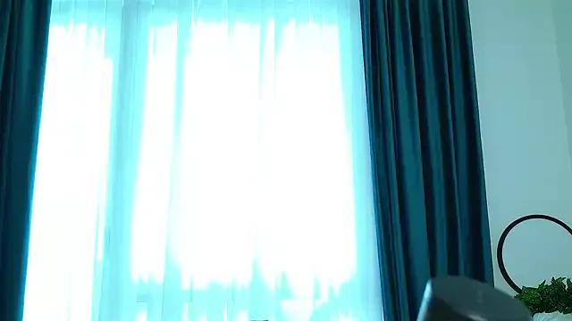 Brenda_M00n on StripChat 