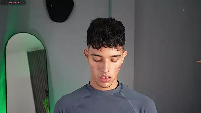 Freechat Busterspinter on StripChat