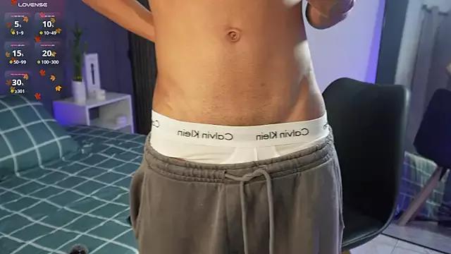 Freechat Busterspinter on StripChat