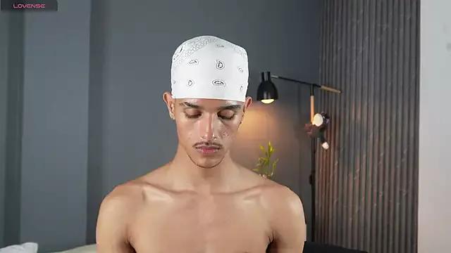 Freechat Busterspinter on StripChat