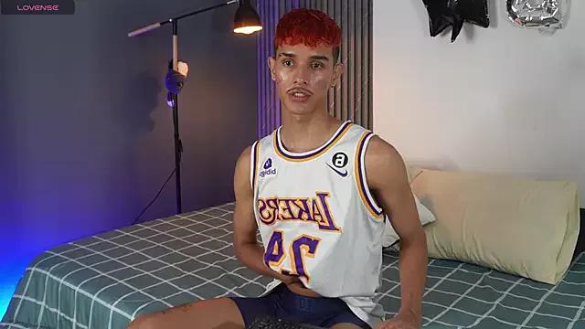 Freechat Busterspinter on StripChat