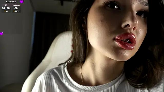 Discover Candylolly__, she wants to masturbate for you candylolly__ from StripChat