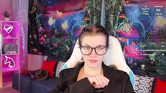 CathyBarnes on StripChat 
