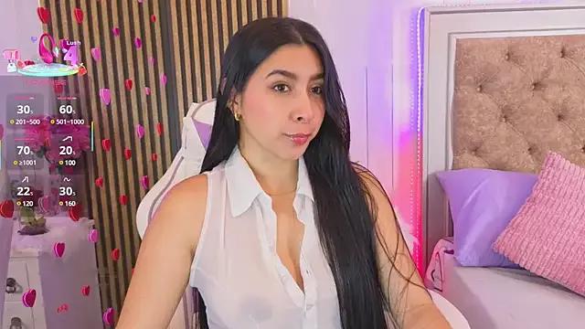 Charlotte_Shelby on StripChat 