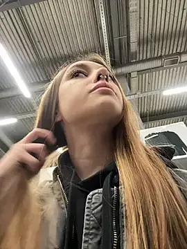 Group Cherry____Pie on StripChat