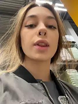 Group Cherry____Pie on StripChat