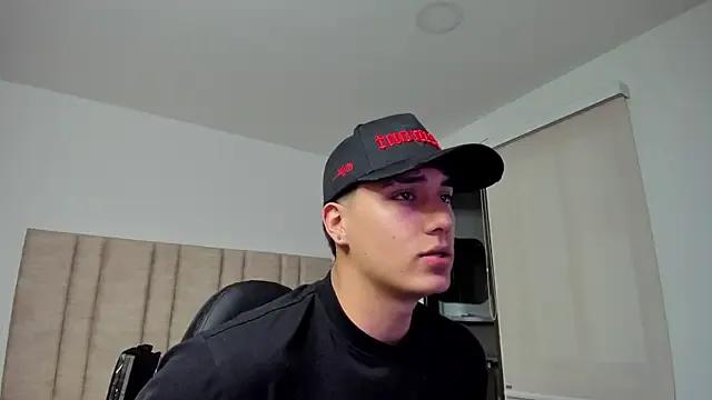 Masturbate to CHRIS_MORGAN1, he wants to masturbate for you CHRIS_MORGAN1 from StripChat