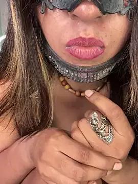 Cinderella-98 on StripChat 