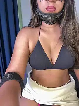 Cinderella-98 on StripChat 
