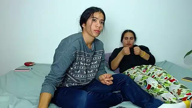 CleoAndAshley on StripChat 