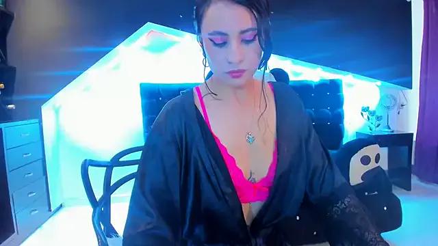 Coral_Gibson on StripChat 
