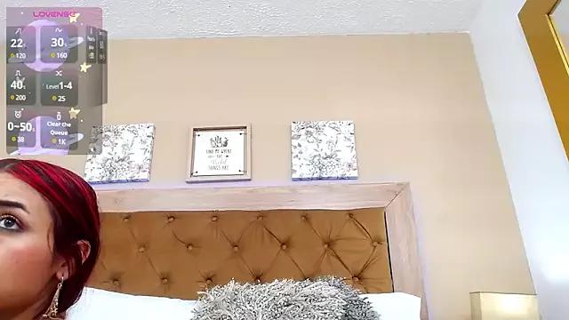 CristalLoren on StripChat 