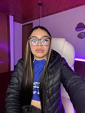 Cristina_pinkk on StripChat 