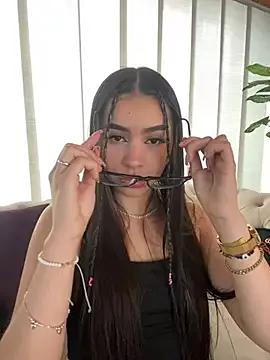 Cristina_pinkk on StripChat 