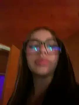 Cristina_pinkk on StripChat 