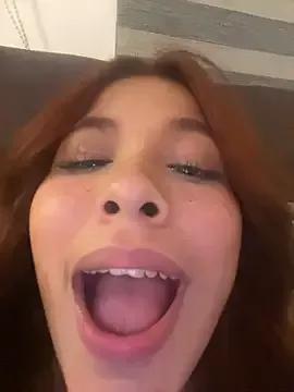 Freechat crystal_bunny7 on StripChat