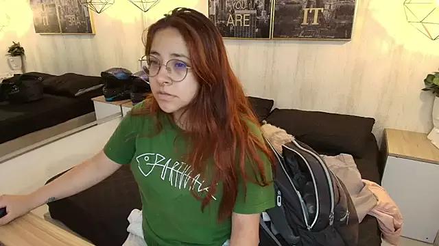 Crystal_rennie on StripChat 