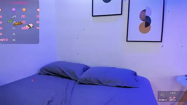 Crystal_rennie on StripChat 