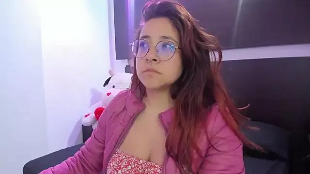 Crystal_rennie on StripChat 