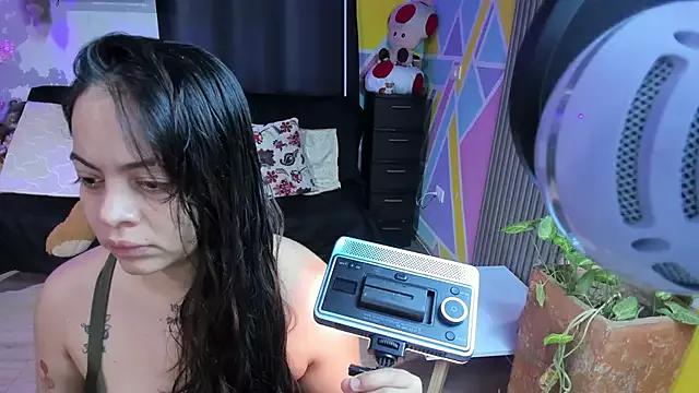 Cuttiealice on StripChat 